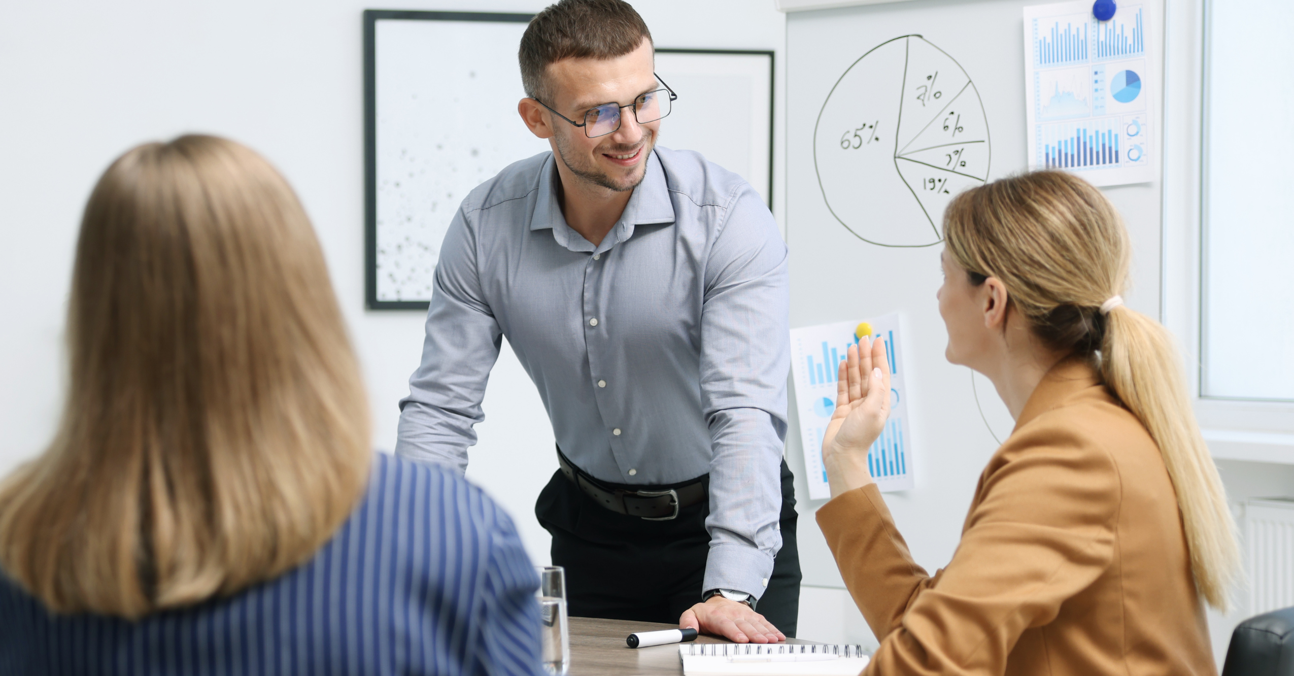 Negociaciones y mediación internacional